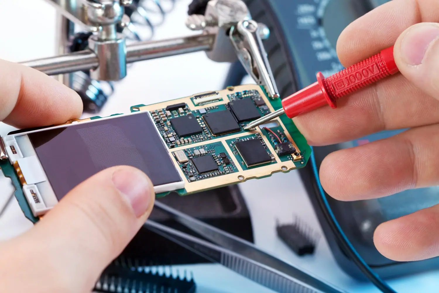 Aplikacje do testowania wydajności dysku SSD - sprawdzanie stanu nośnika
